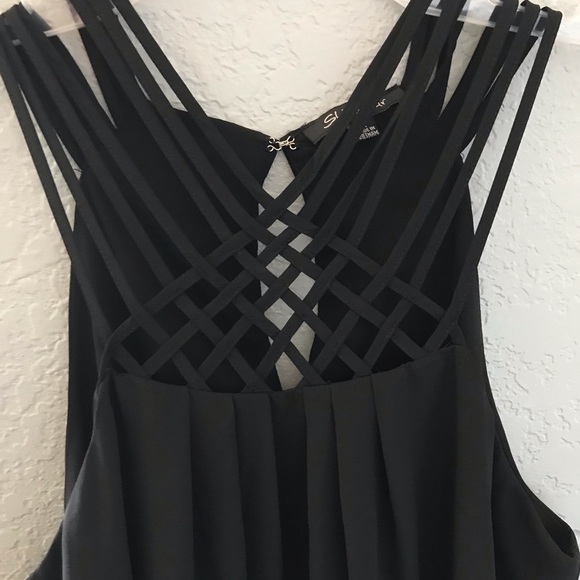 Black blouse like tank top - Picture 2 of 3